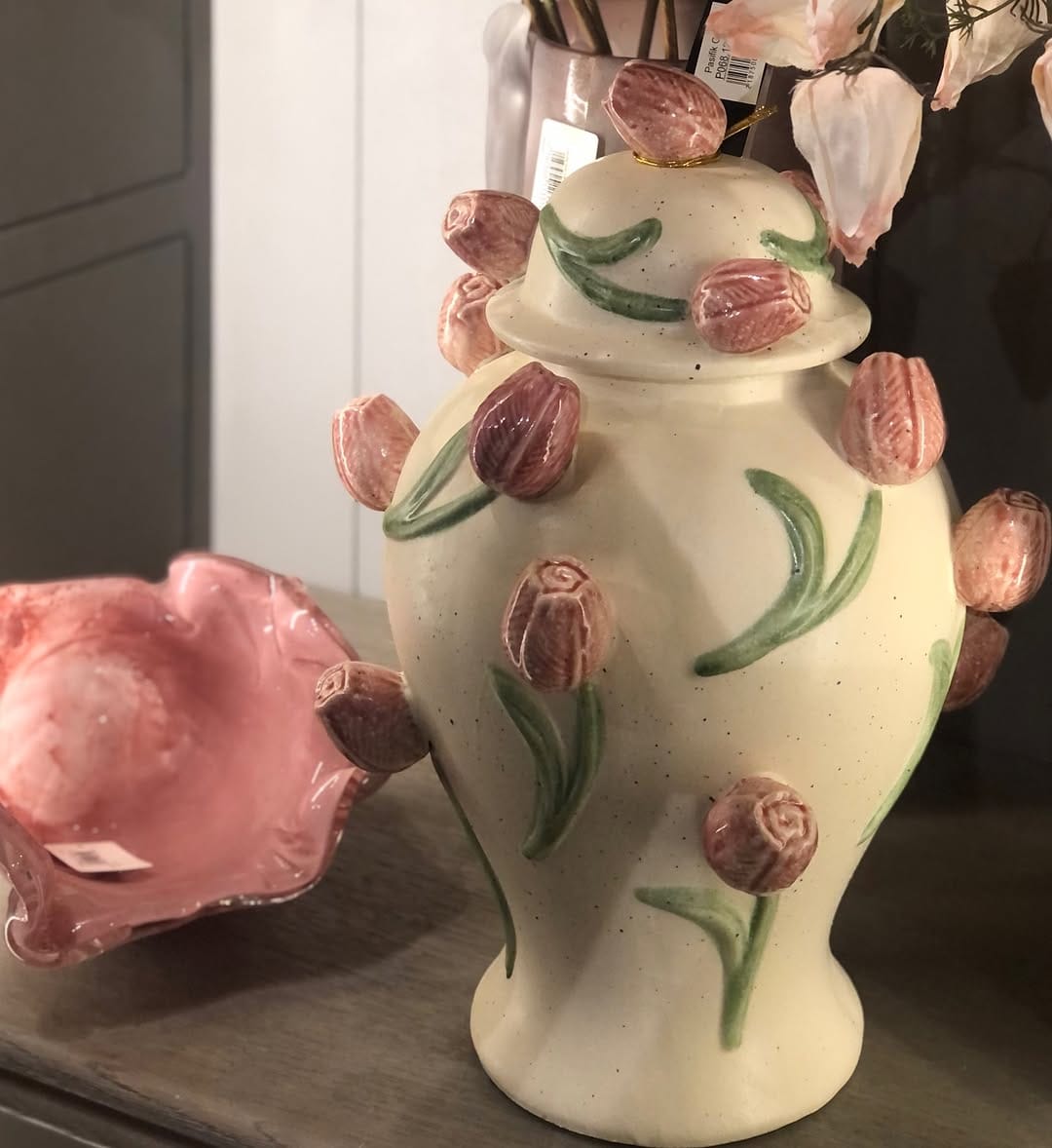 Post 4 by ZK Home Decor on Instagram (image)