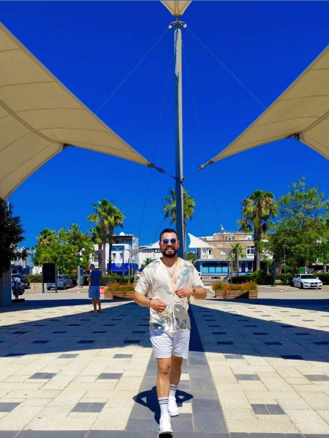 Post 8 by EFE ENGİN on Instagram (carousel)