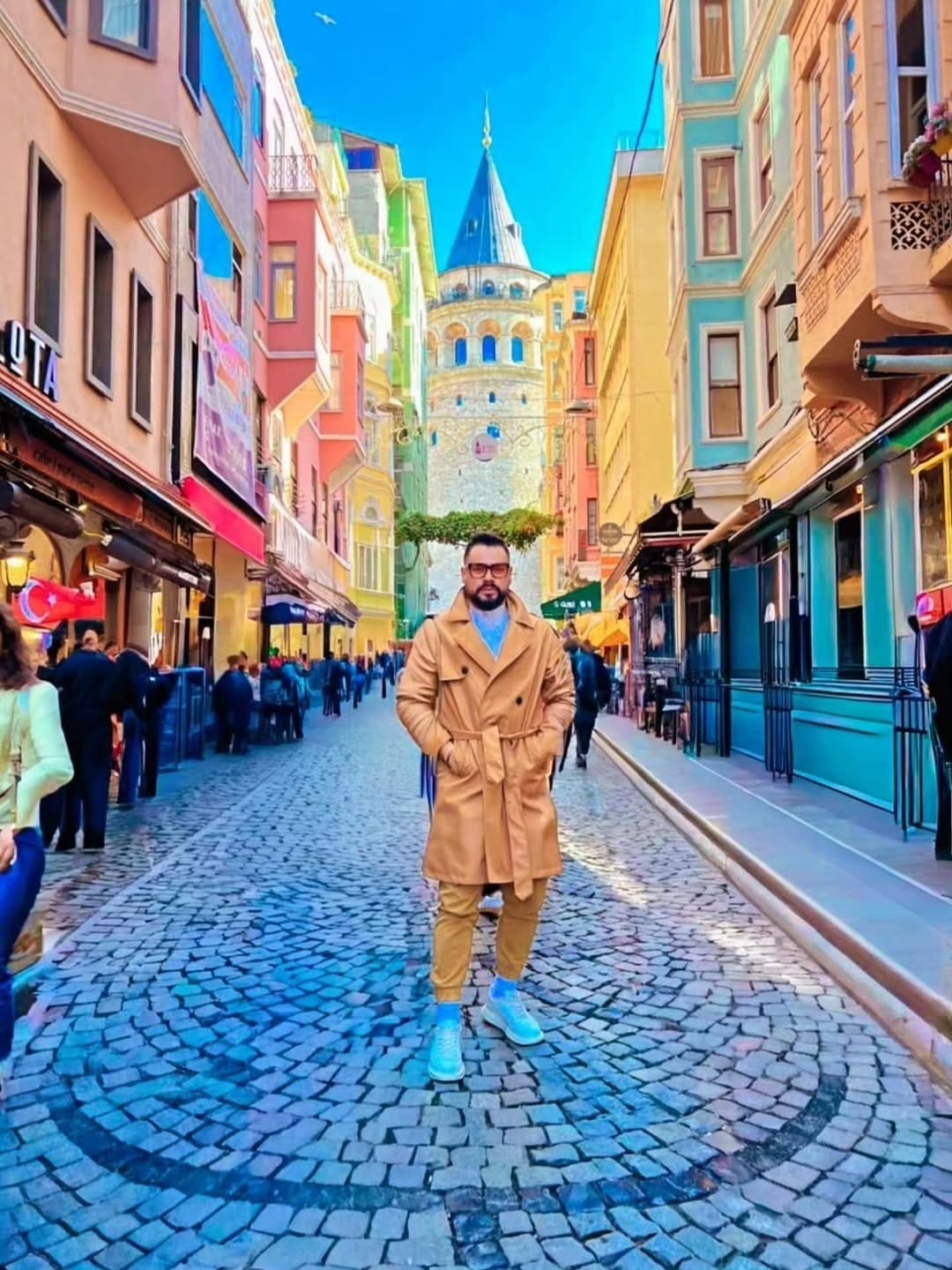 Post 10 by EFE ENGİN on Instagram (carousel)