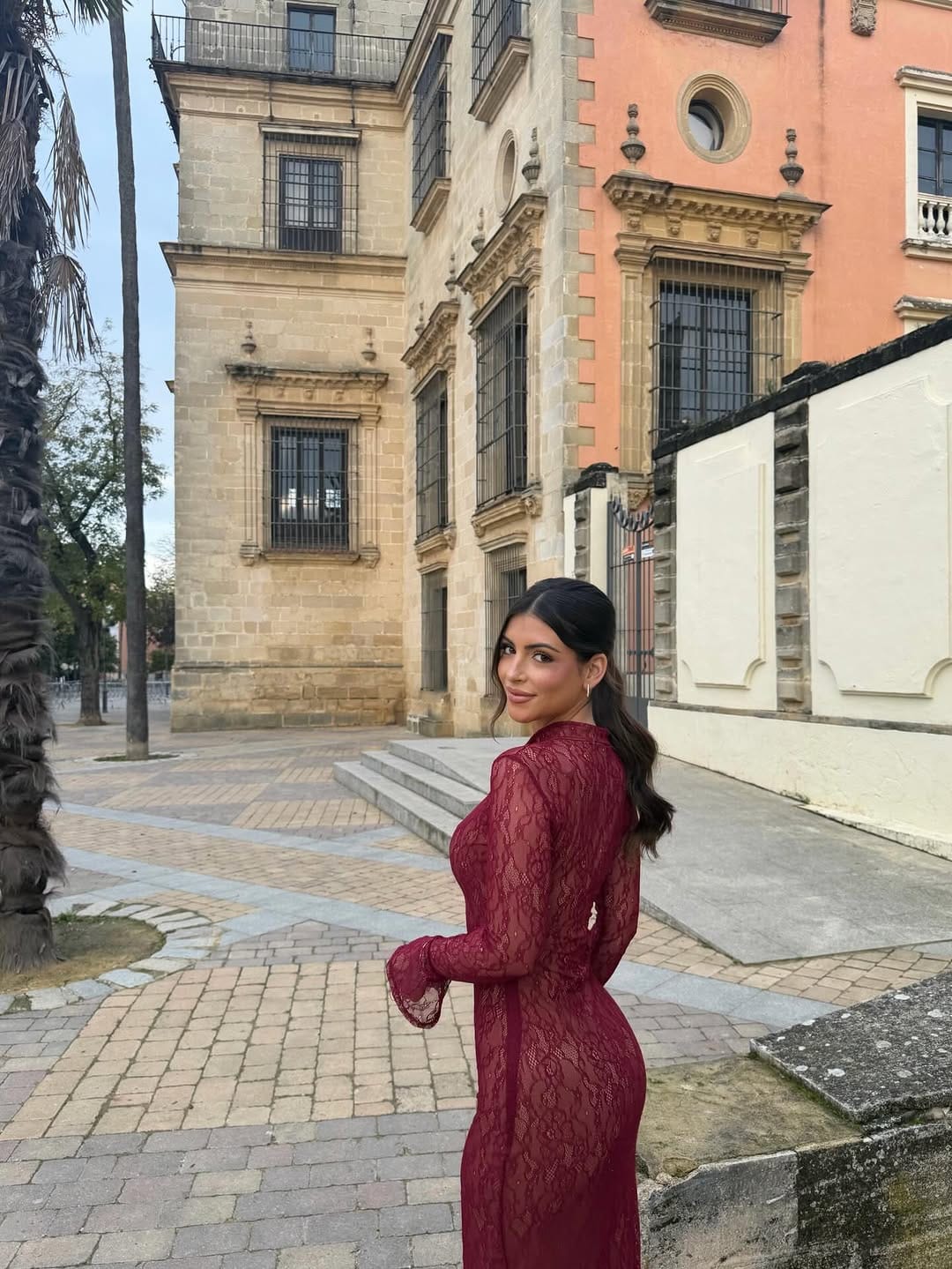 Post 6 by Conchita Bermejo on Instagram (carousel)