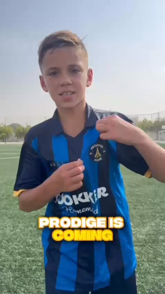 Post 2 by Clem Lou on Instagram (video)
