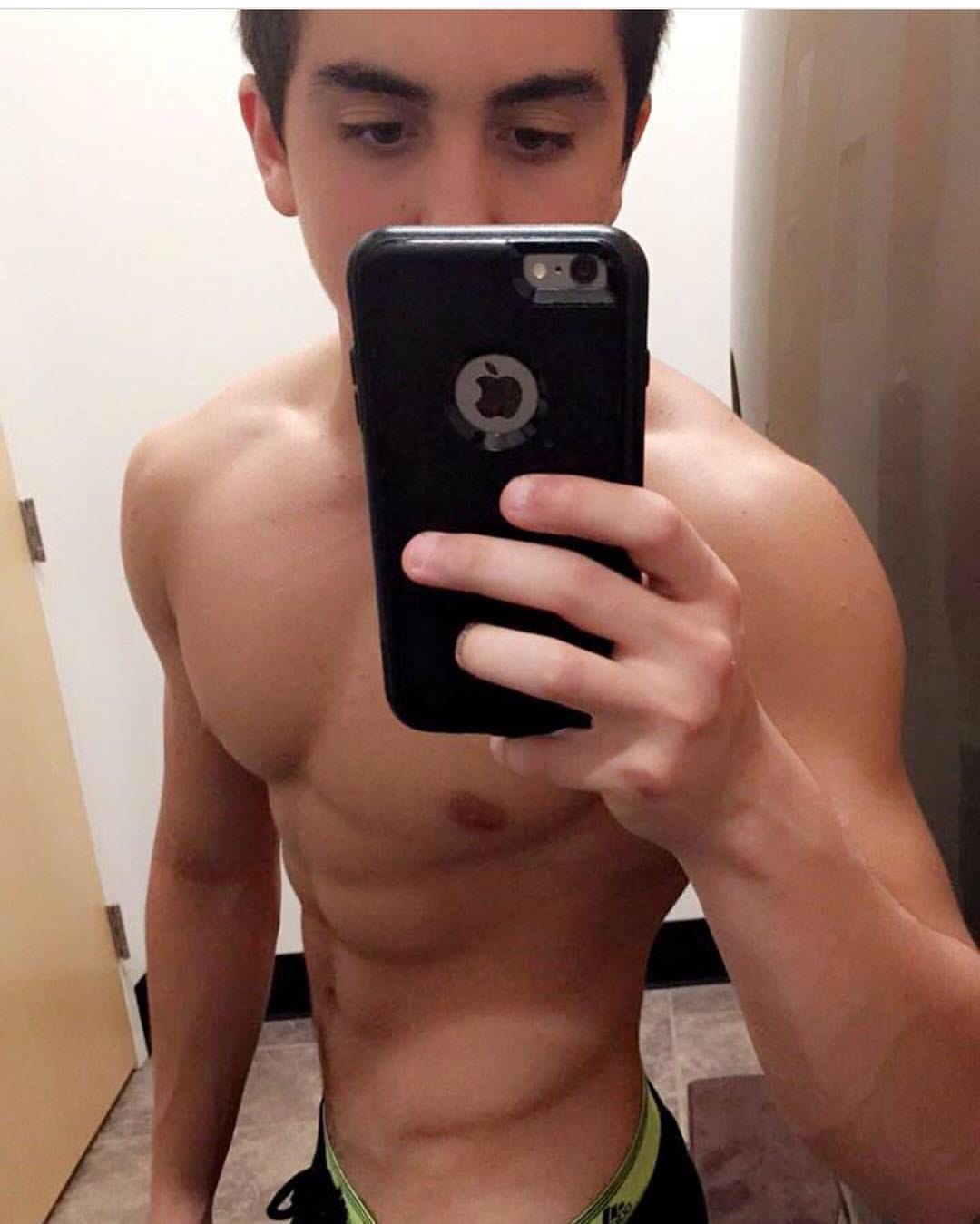 Post 2 by ♦️Dominic♦️ on Instagram (image)