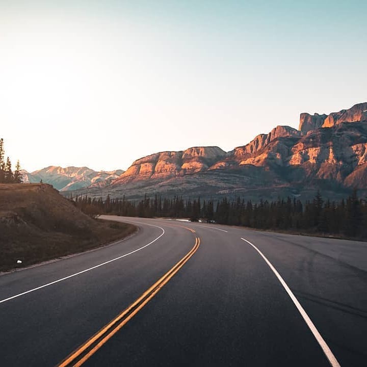 Post 5 by TravelUp Canada on Instagram (image)