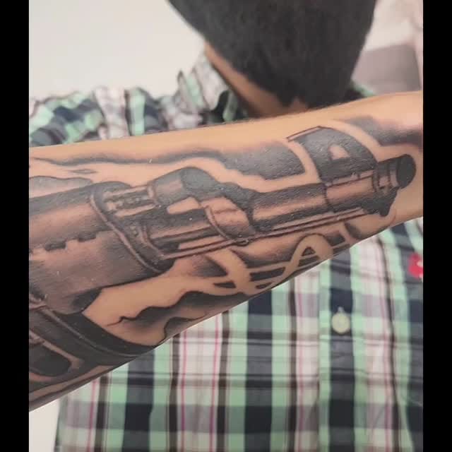 Post 8 by 𝘼𝙢𝙗𝙚𝙧 𝙏𝙖𝙩𝙩𝙤𝙤𝙨 on Instagram (video)