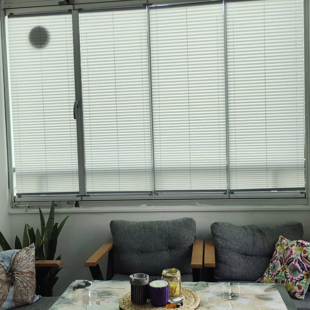 Post 2 by EgEce Cam Balkon on Instagram (carousel)