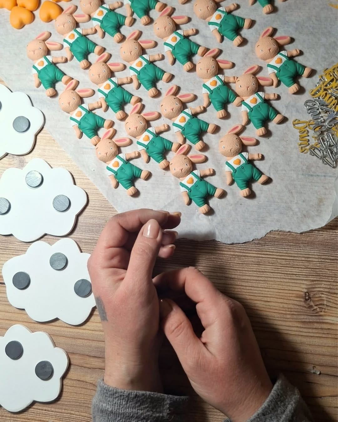 Post 2 by Yağmur Özçelik 🎨 ●  Kapı Süsü & Magnet Tasarım on Instagram (carousel)