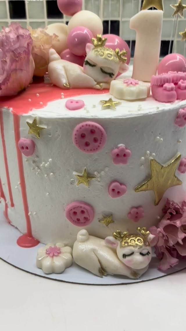 Post 4 by Lezzetler Gülce 🧁 on Instagram (video)