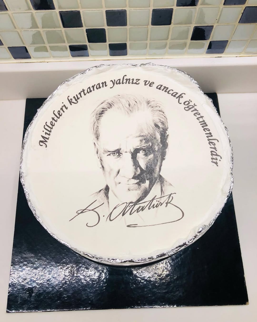 Post 10 by Lezzetler Gülce 🧁 on Instagram (carousel)