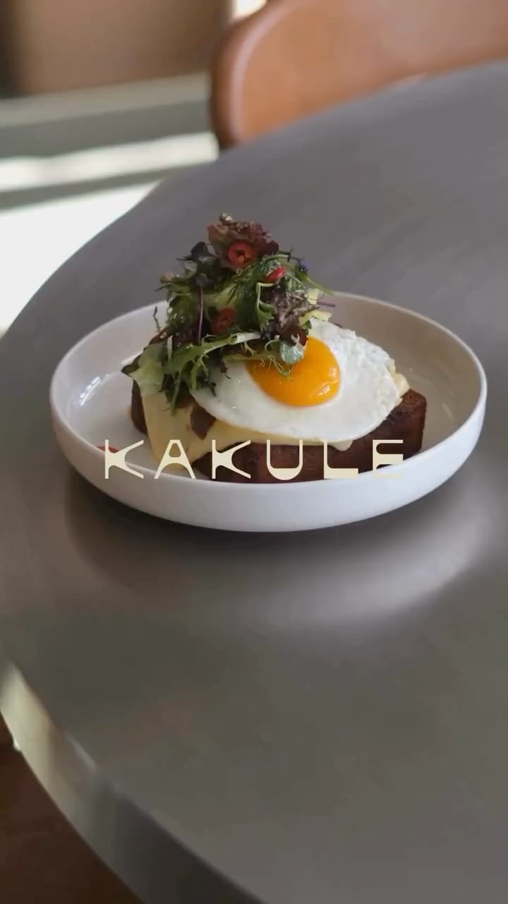 Post 2 by K a k u l e on Instagram (video)
