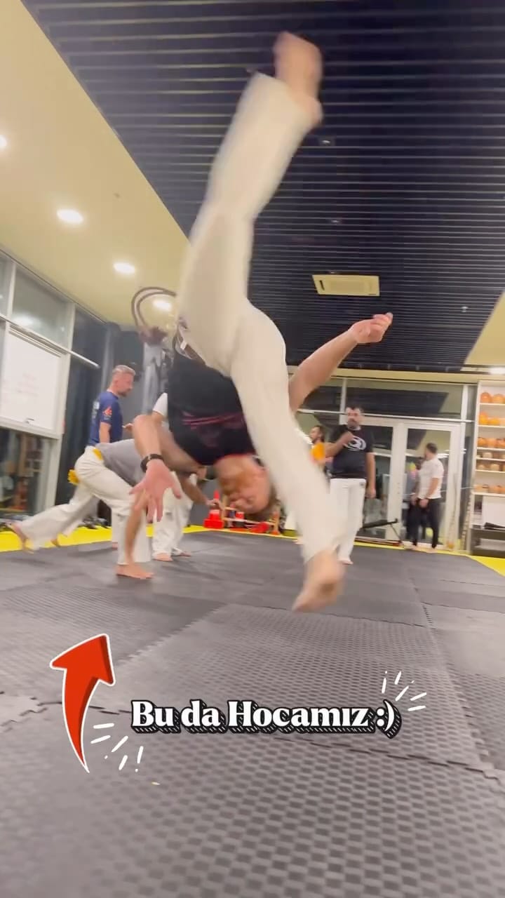 Post 10 by GI Mundo Capoeira Türkiye on Instagram (video)