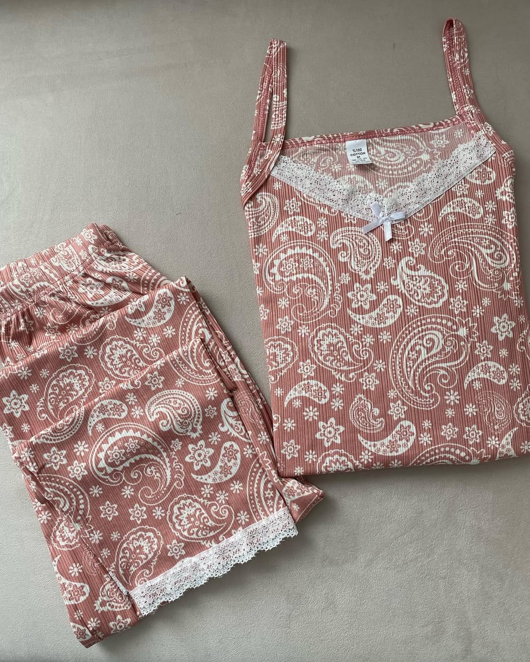 Post 8 by Pijama takımlari on Instagram (carousel)