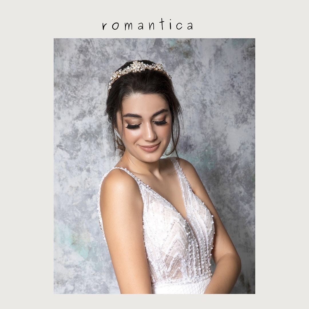 Post 5 by Romantica on Instagram (image)