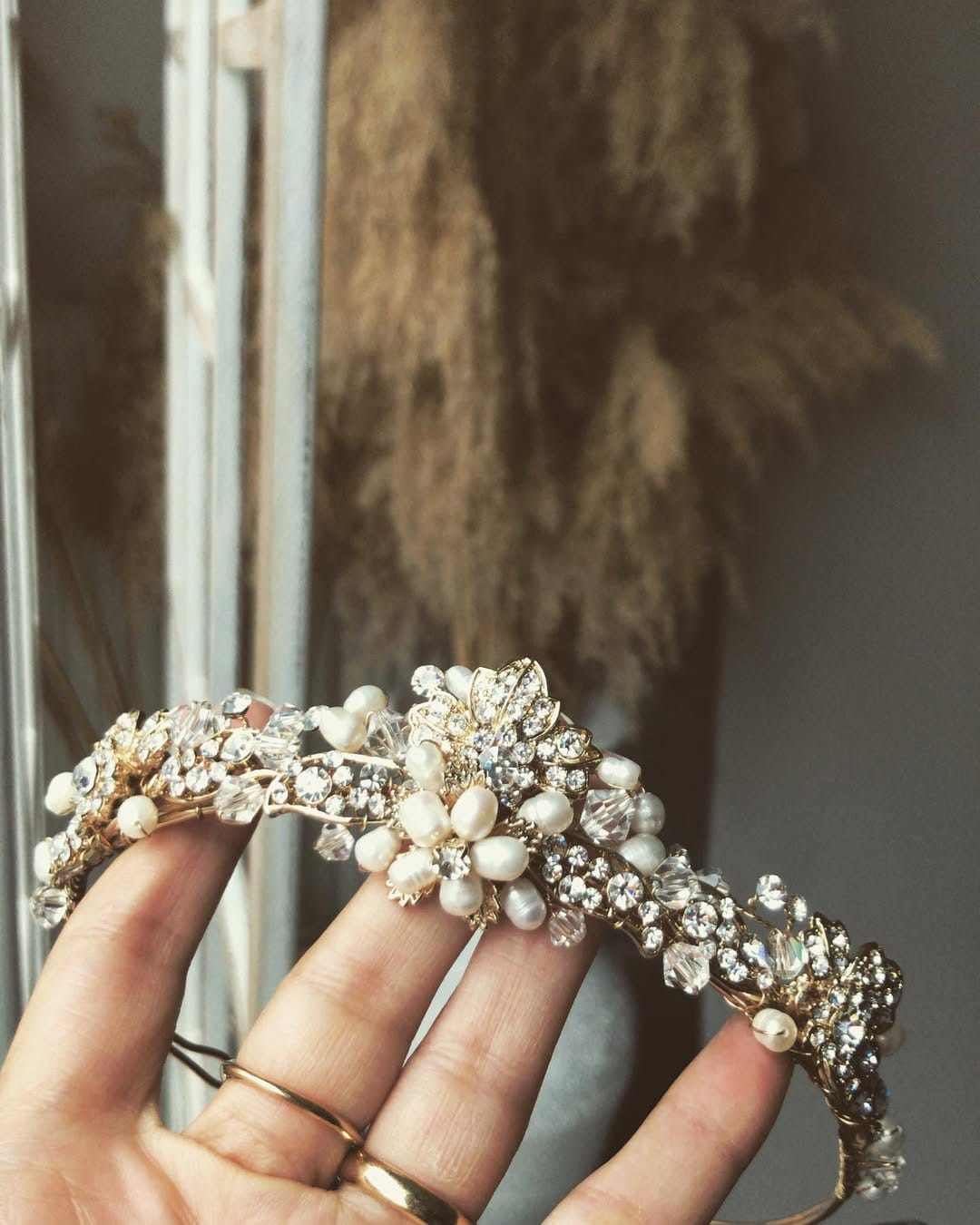 Post 4 by Romantica on Instagram (image)