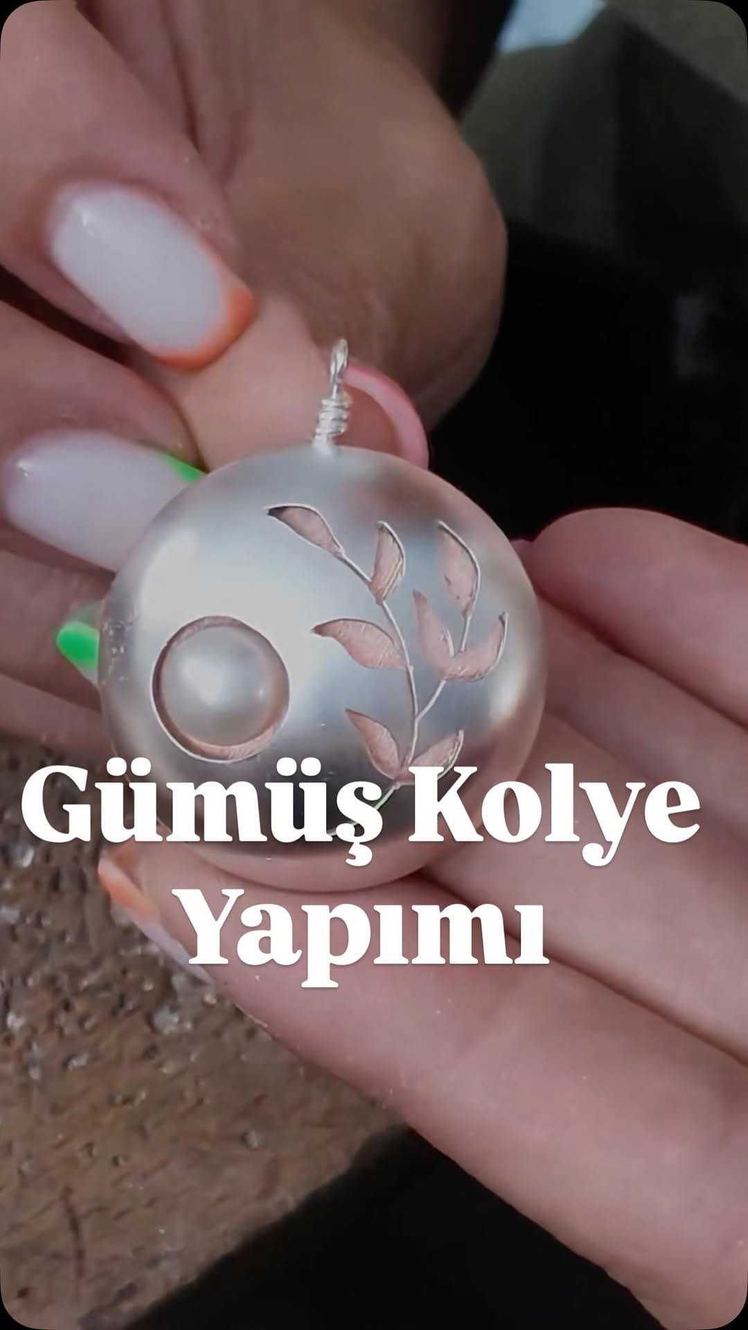 Post 2 by Berrakka Taki Tasarim Atolyesi on Instagram (video)