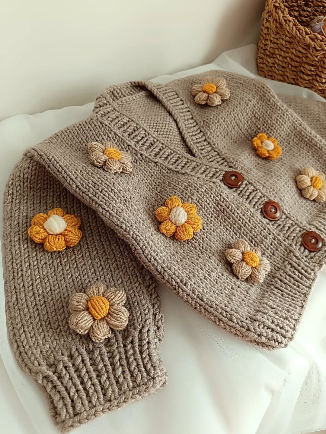 Post 3 by Aynur’un Örgü Kuşağı on Instagram (image)
