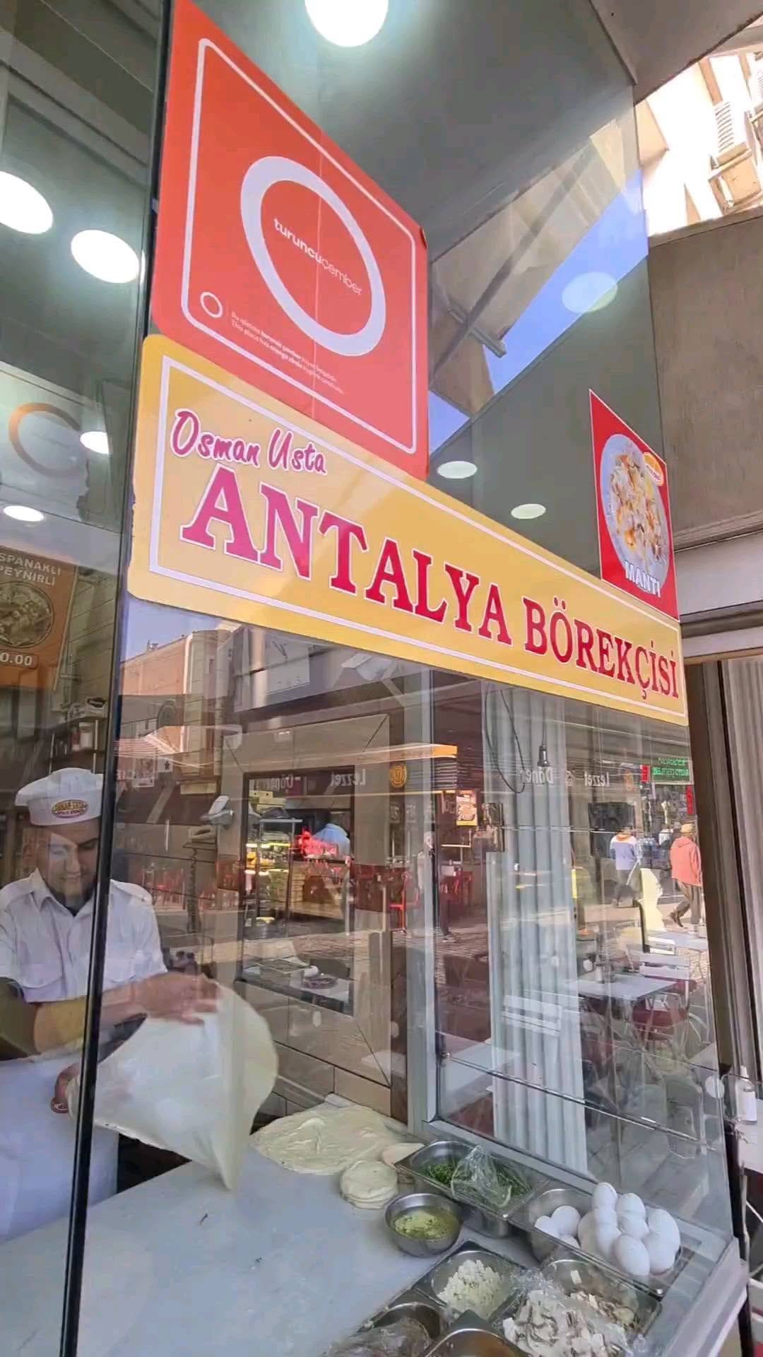 Post 3 by ANTALYA BÖREKÇiSi OSMAN USTA on Instagram (video)