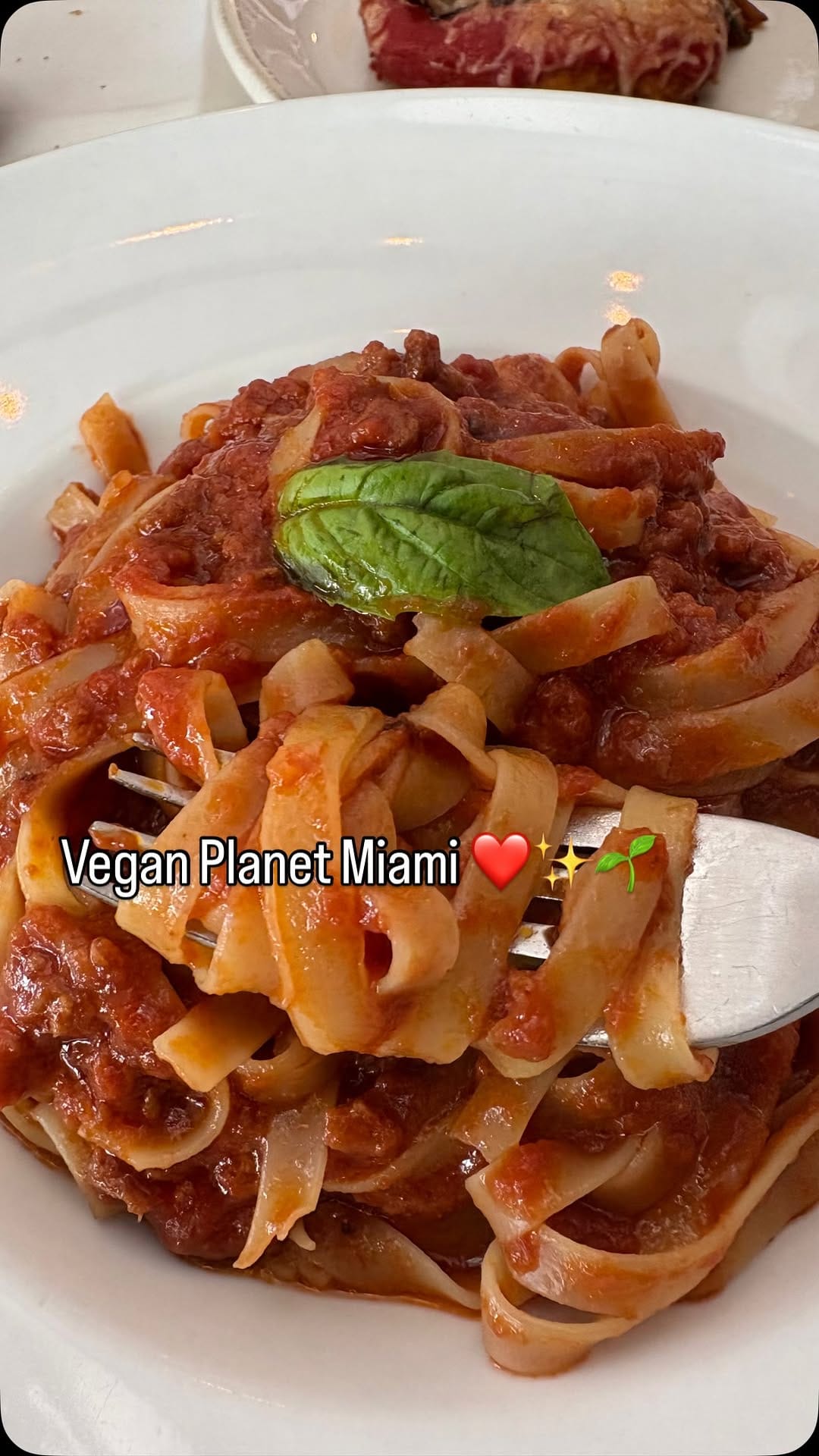 Post 5 by 🌻 Valentina Cordero Vegan Chef 🌱please be kind to animals on Instagram (video)