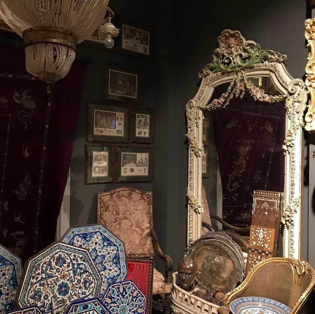 Post 9 by Kayra Antiques / Cukurcuma on Instagram (image)