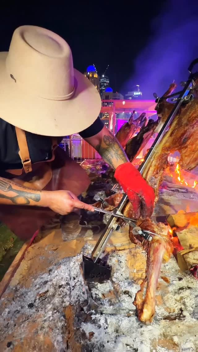 Post 5 by The Meat Avenue on Instagram (video)