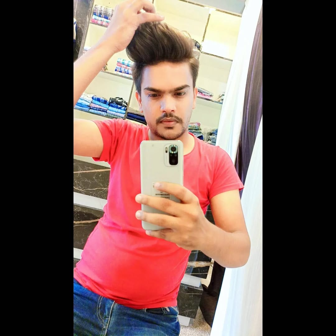 Post 6 by Zain Khan on Instagram (image)