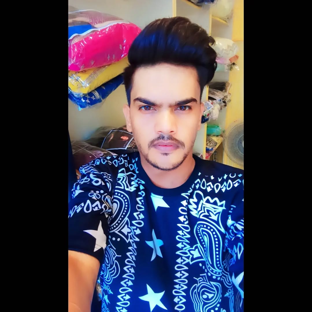 Post 4 by Zain Khan on Instagram (image)