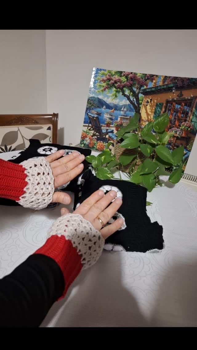 Post 4 by Meryem Karaca on Instagram (video)