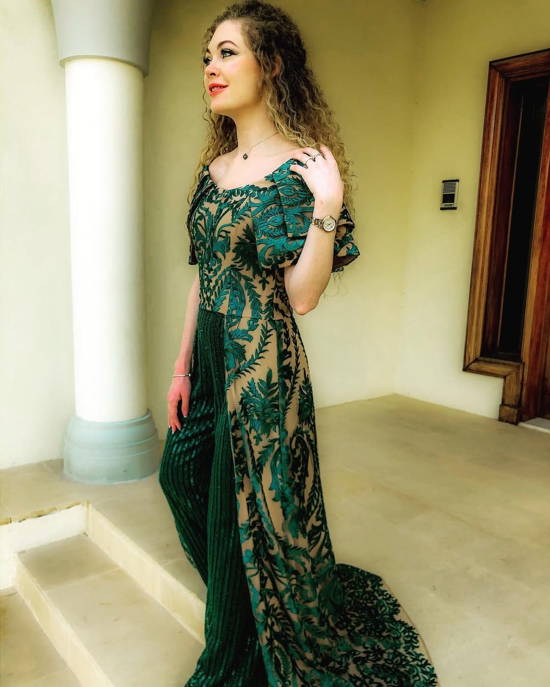 Post 5 by Leelo Couture on Instagram (image)
