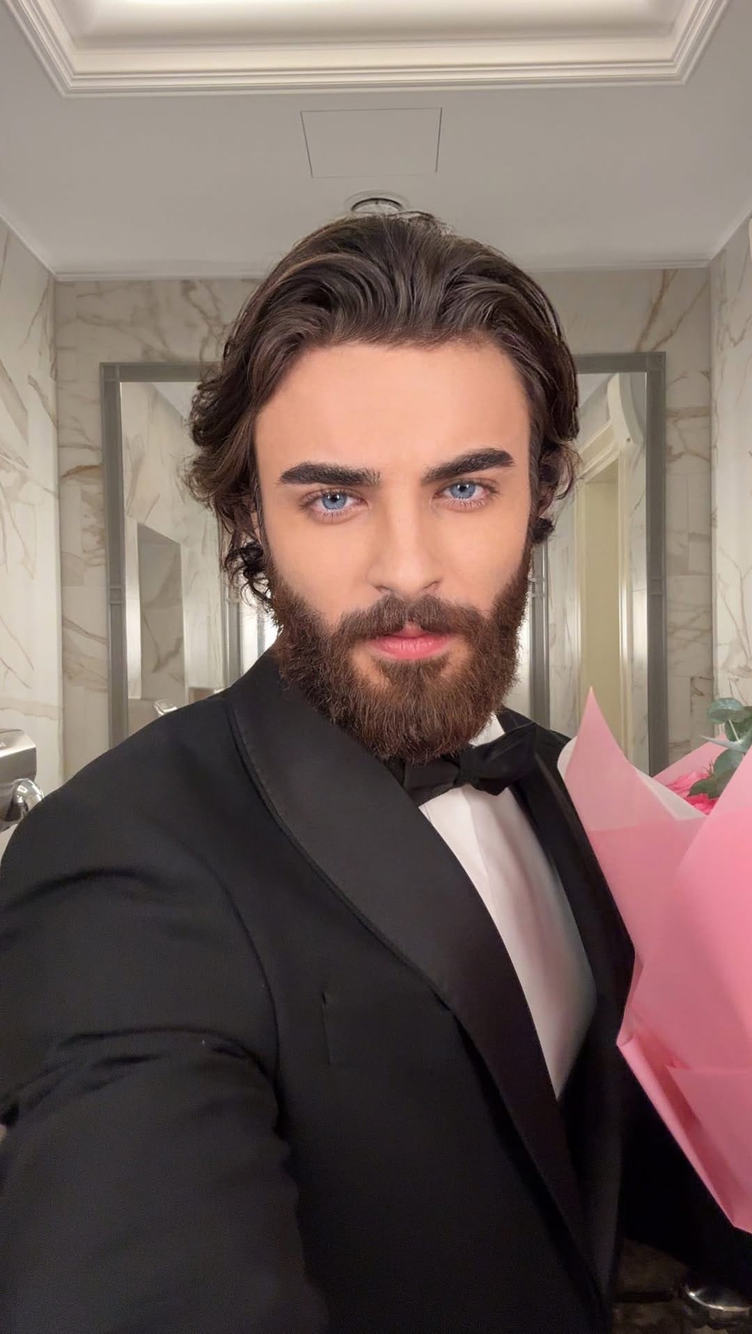 Post 4 by Mossab Rashwan on Instagram (video)
