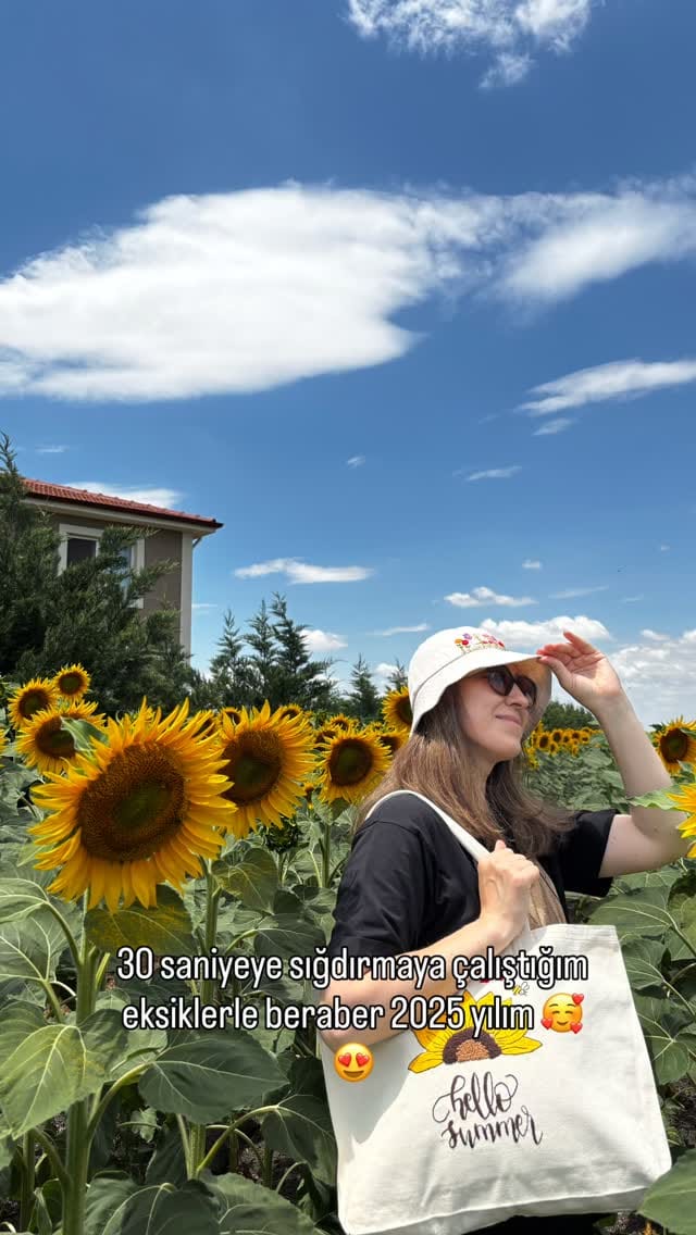 Post 10 by Ayşin 💐 Nakış tasarım💐el emeği hediyelik on Instagram (video)