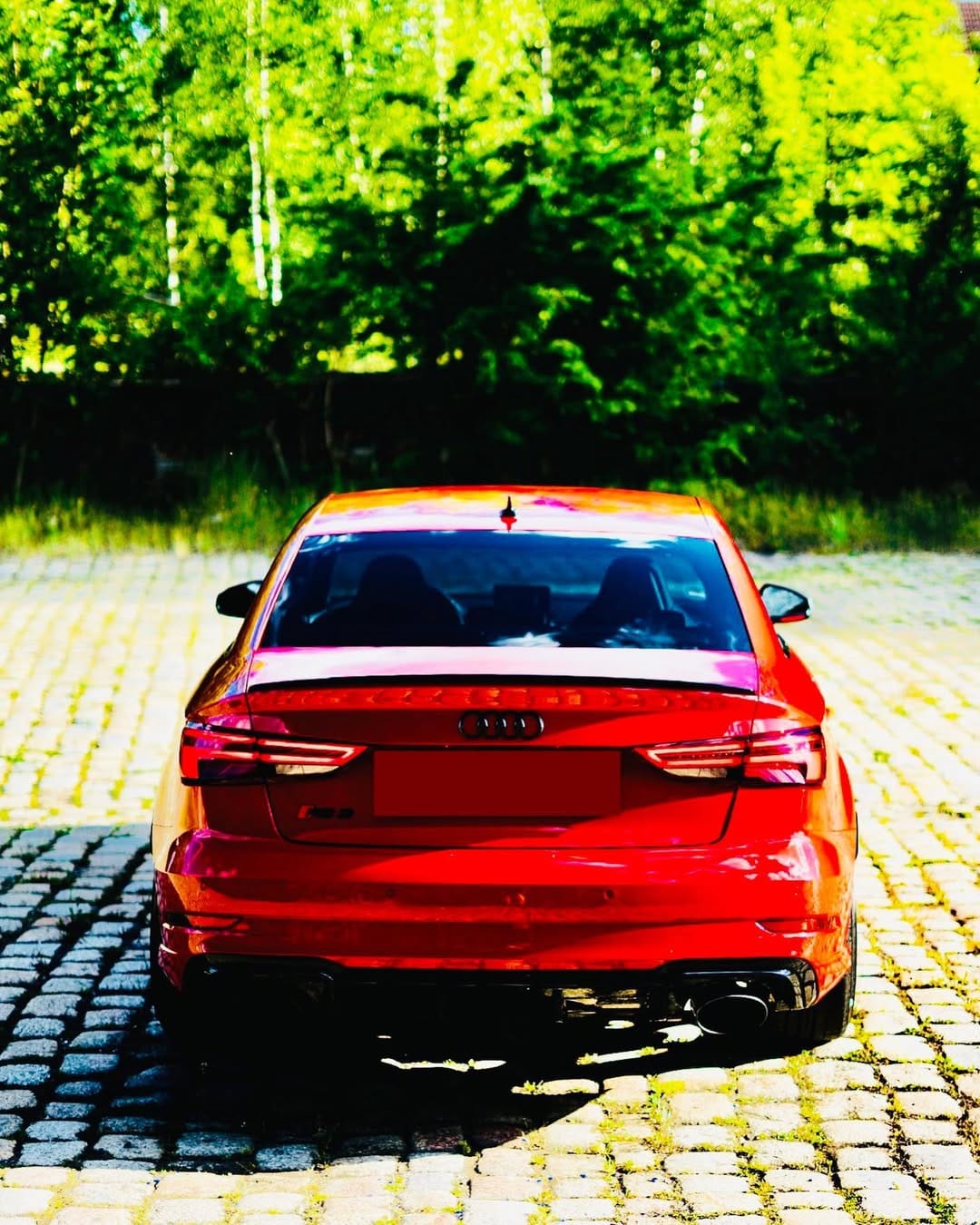Post 6 by Steffen on Instagram (image)