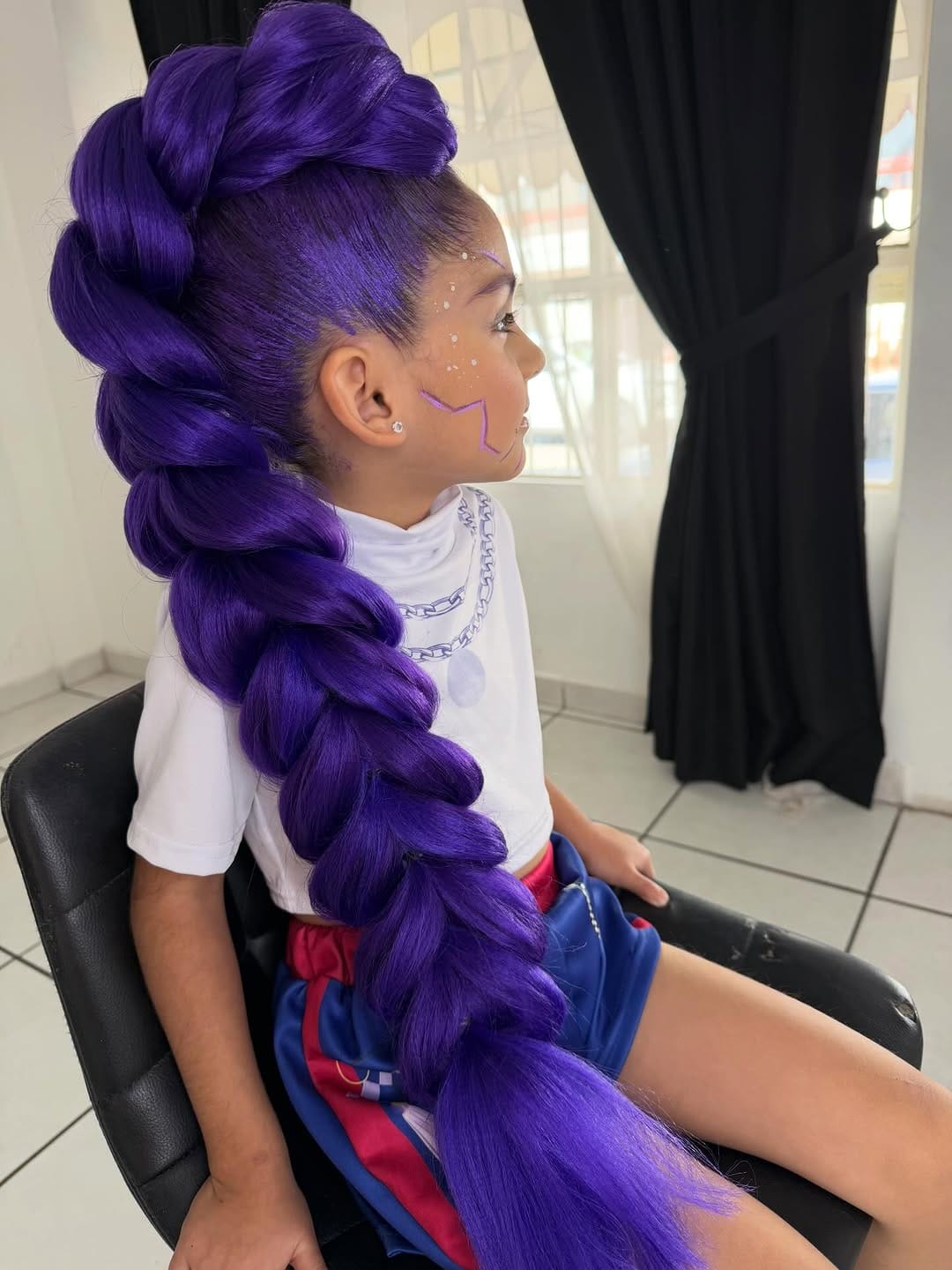 Post 4 by @pinkmakeup_studio on Instagram (carousel)