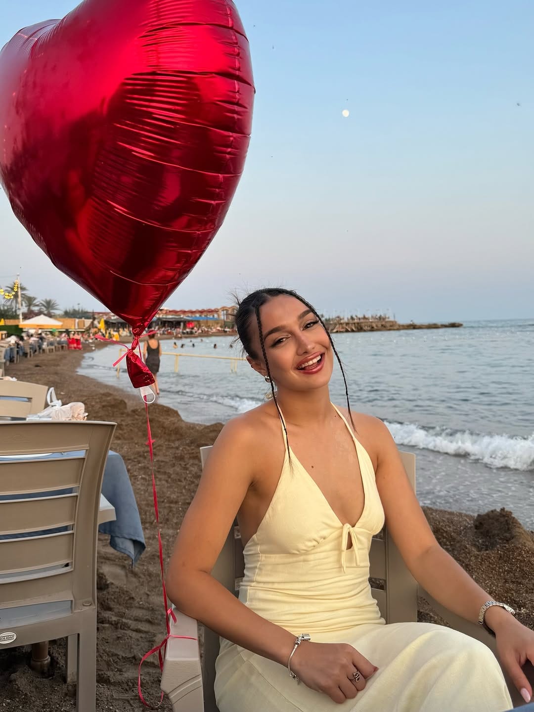 Post 7 by Tuğçe Bayındır on Instagram (carousel)