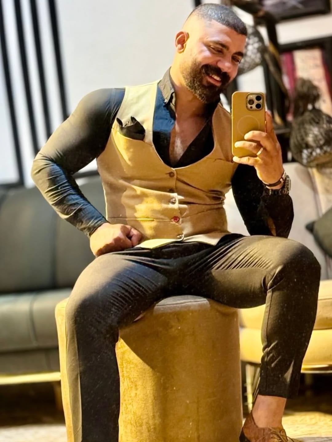 Post 8 by Hüseyin Elilivi on Instagram (image)