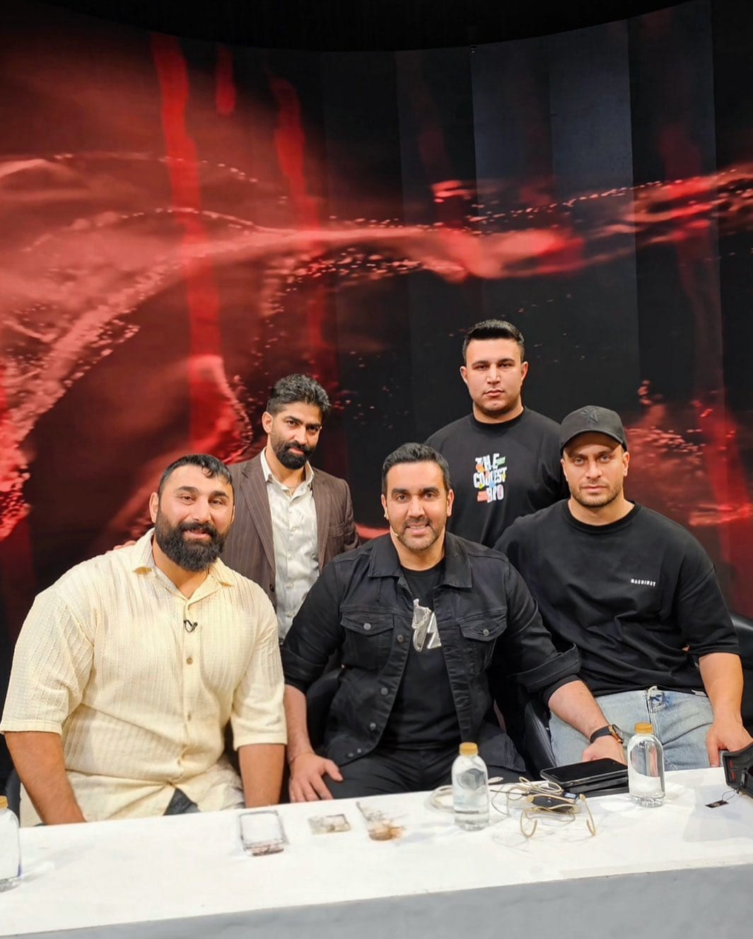 Post 4 by 𝐏𝐄𝐙𝐇𝐌𝐀𝐍 𝐇𝐎𝐒𝐄𝐈𝐍𝐙𝐀𝐃𝐄 🇮🇷 on Instagram (image)