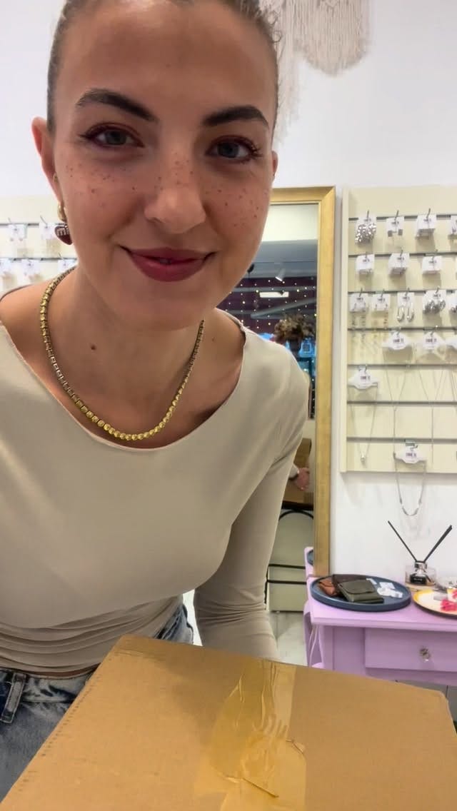 Post 7 by Ｔａｋｅ Ｉｔ Ａｃｃｅｓｓｏｒｙ on Instagram (video)