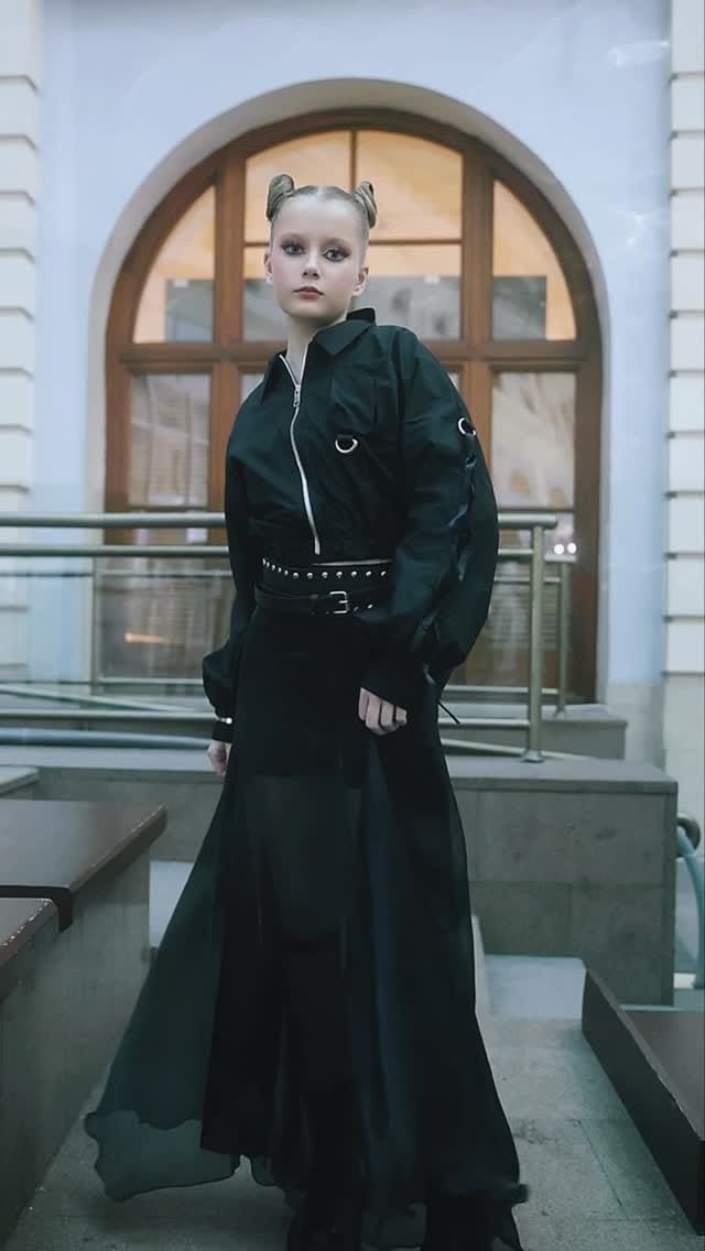 Post 9 by Дизайнерская детская одежда on Instagram (video)