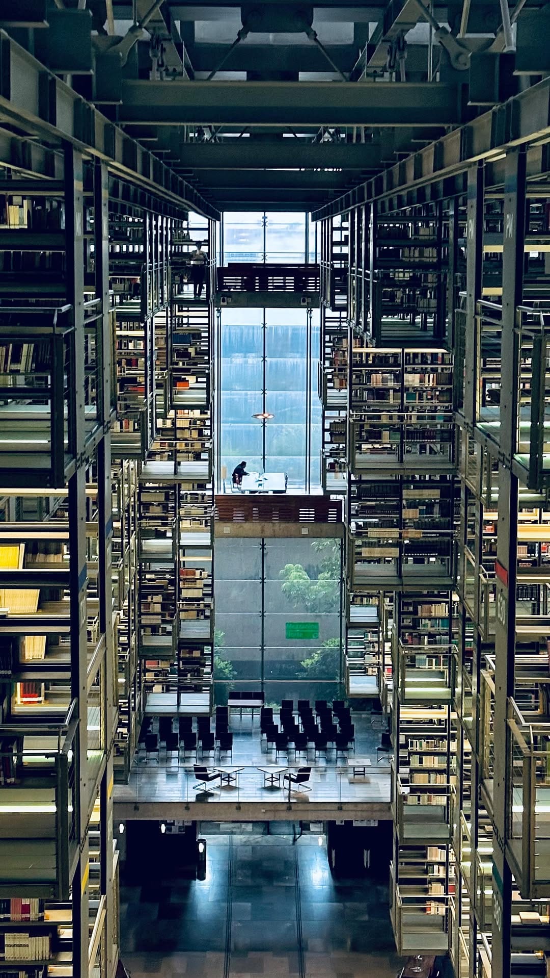 Post 10 by @edwolfgang_ on Instagram (video)