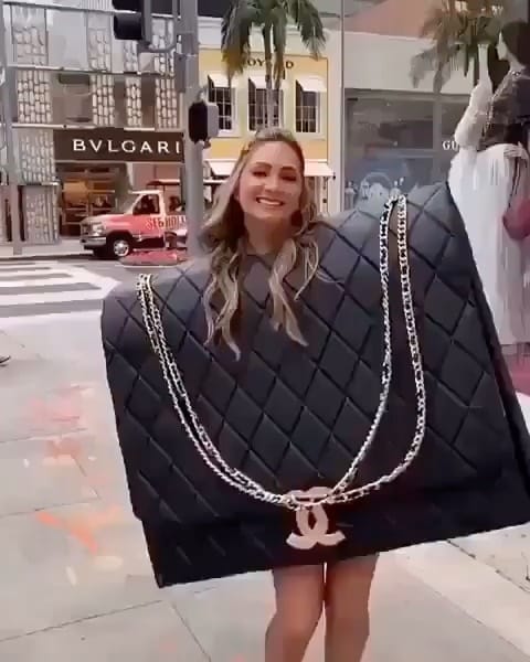 Post 5 by Yildizfashionist🇹🇷 on Instagram (video)