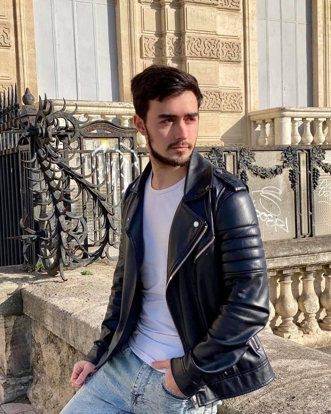 Post 3 by Jérémy Lemielle on Instagram (image)