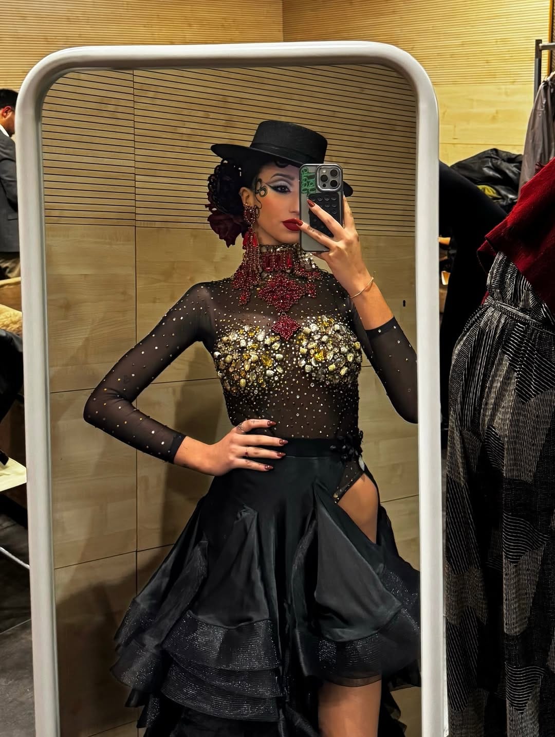 Post 2 by Emma Reyes † on Instagram (carousel)