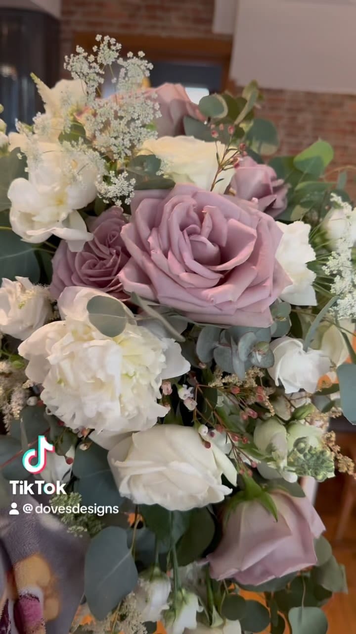 Post 8 by Dove’s Designs on Instagram (video)