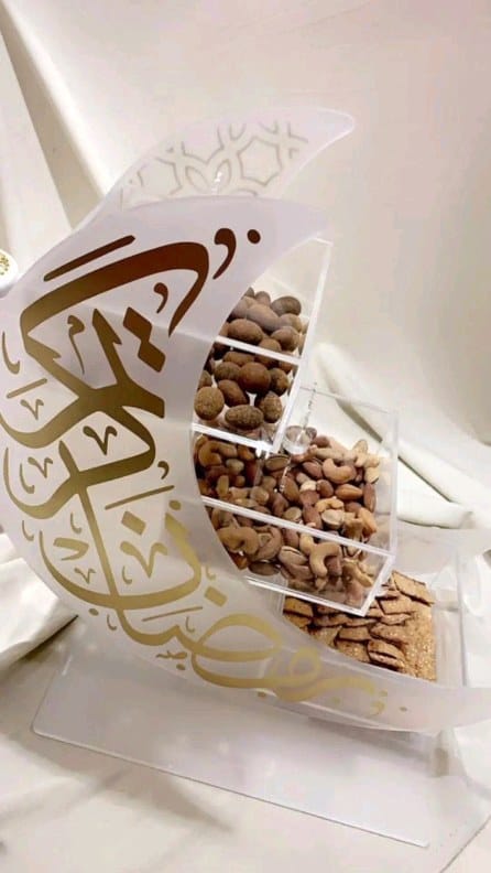 Post 10 by Woodencrafts.ae on Instagram (video)