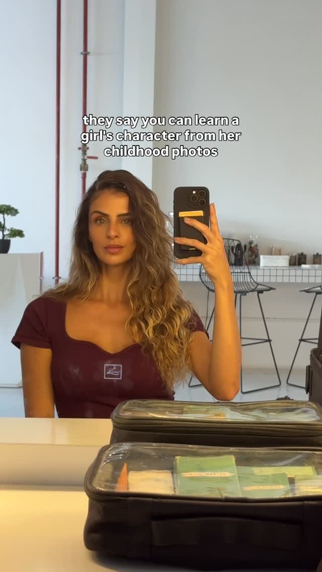 Post 1 by ALEXIA BERTON on Instagram (video)