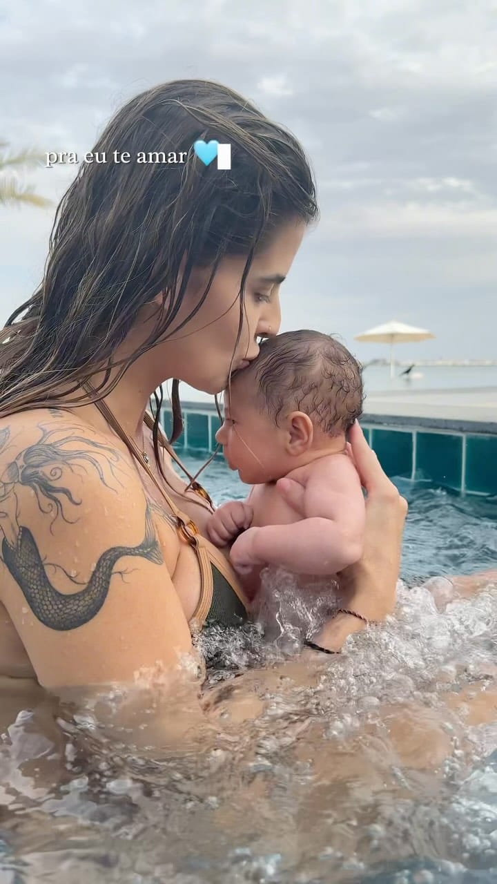 Post 8 by ALEXIA BERTON on Instagram (video)