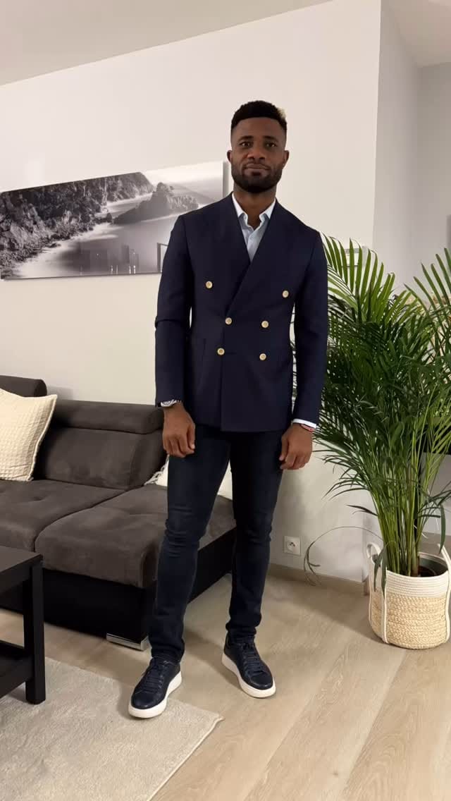 Post 9 by AC21 on Instagram (video)