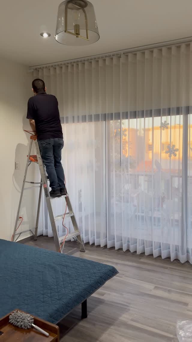 Post 3 by Edoardo Peralta on Instagram (video)