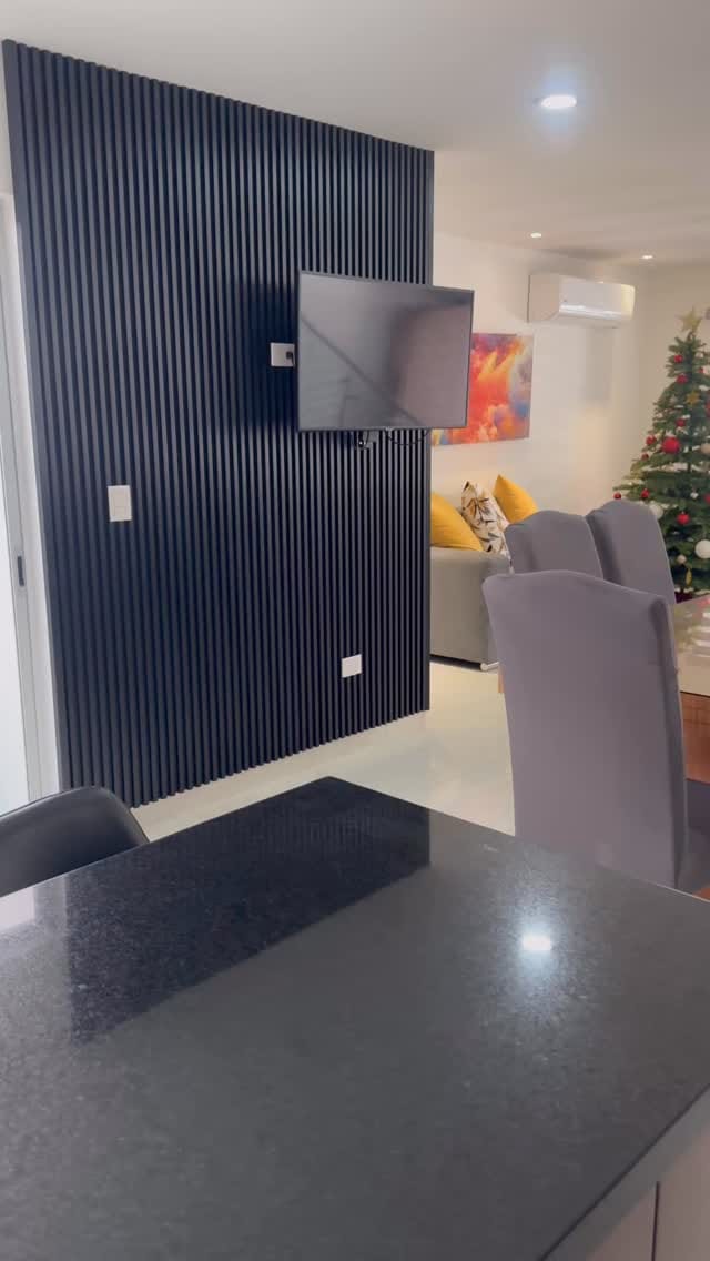 Post 5 by Edoardo Peralta on Instagram (video)