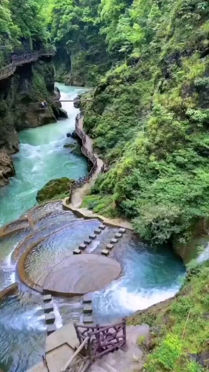 Post 6 by GezHaydi 👣 on Instagram (video)