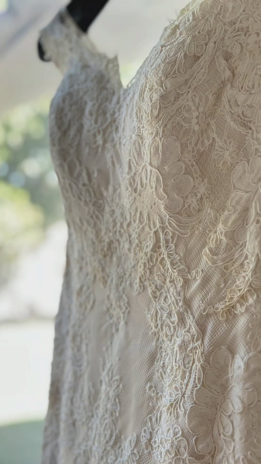 Post 4 by فساتين زفاف Wedding dress on Instagram (video)