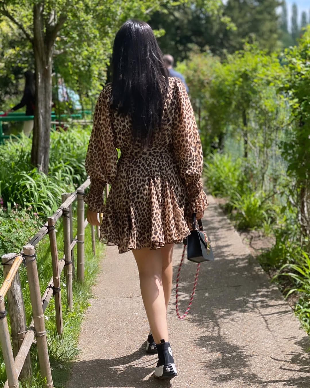 Post 2 by • 𝘚𝘰𝘶𝘴𝘴𝘰𝘶 𝘏𝘢𝘺𝘯 • on Instagram (image)